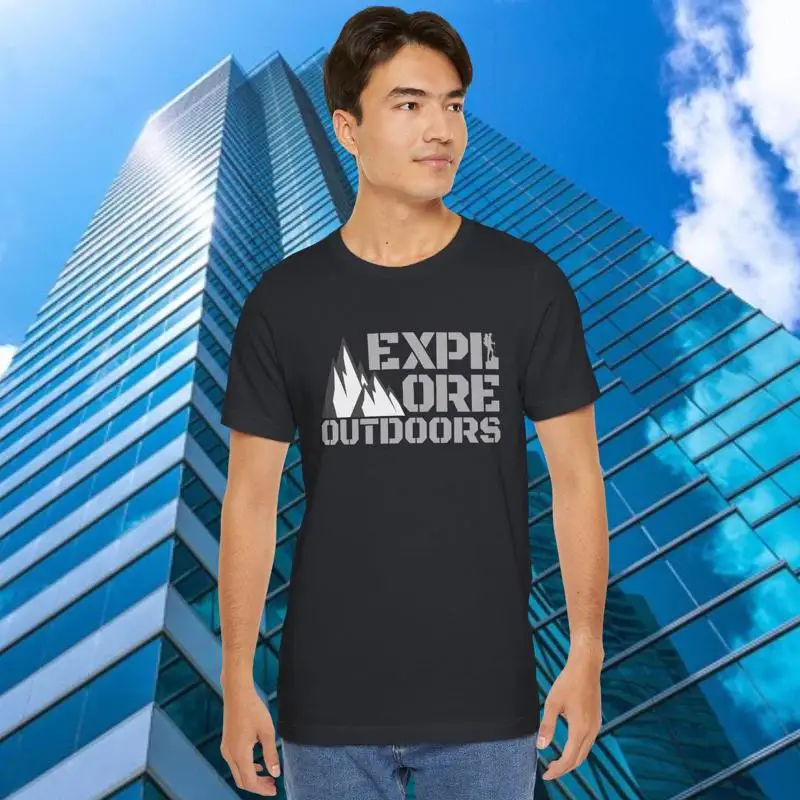Outdoor Adventure Quotes Short - Koszulka z cytatem o podróży na