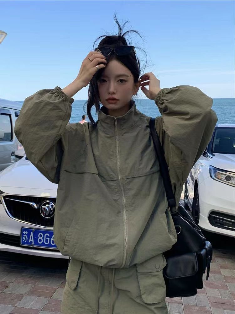 Outdoor Adventure Windbreaker - Vintage damski zestaw chroniący przed słońcem